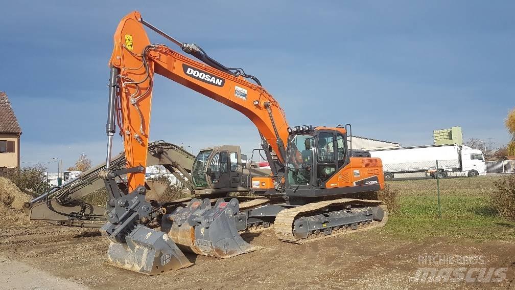 Doosan DX 225 Bageri guseničari