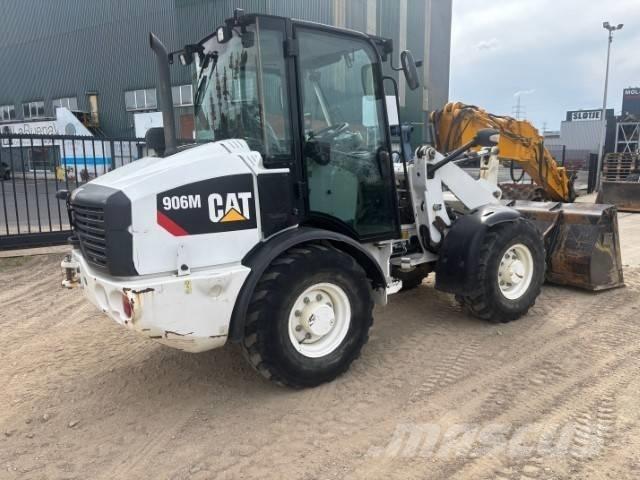 CAT 906 Utovarivači na točkove
