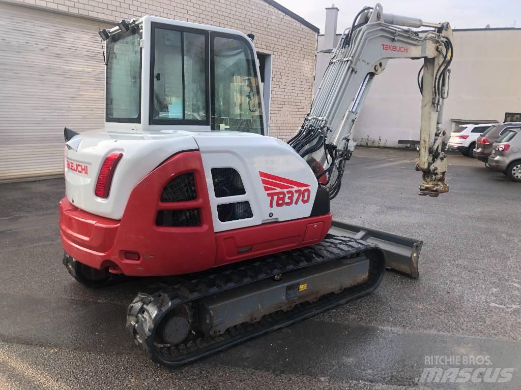Takeuchi TB 370 Midi bageri 7t – 12t
