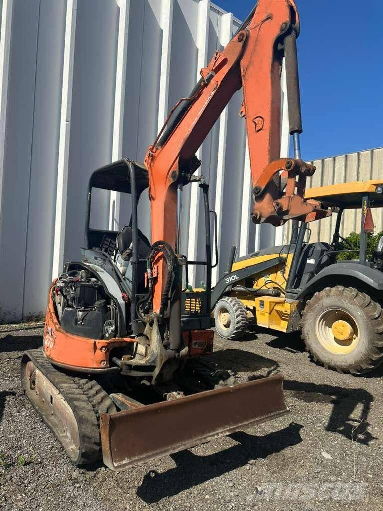Hitachi ZX 27 U Mini bageri < 7t