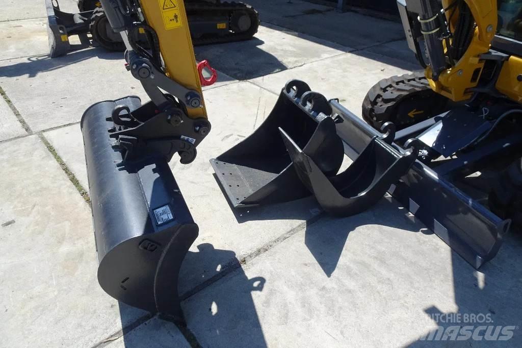 XCMG XE27E Bageri guseničari