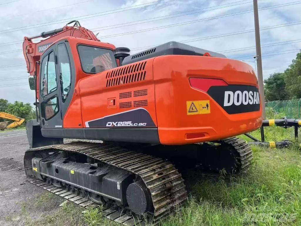 Doosan DX 225LC-9C Bageri guseničari