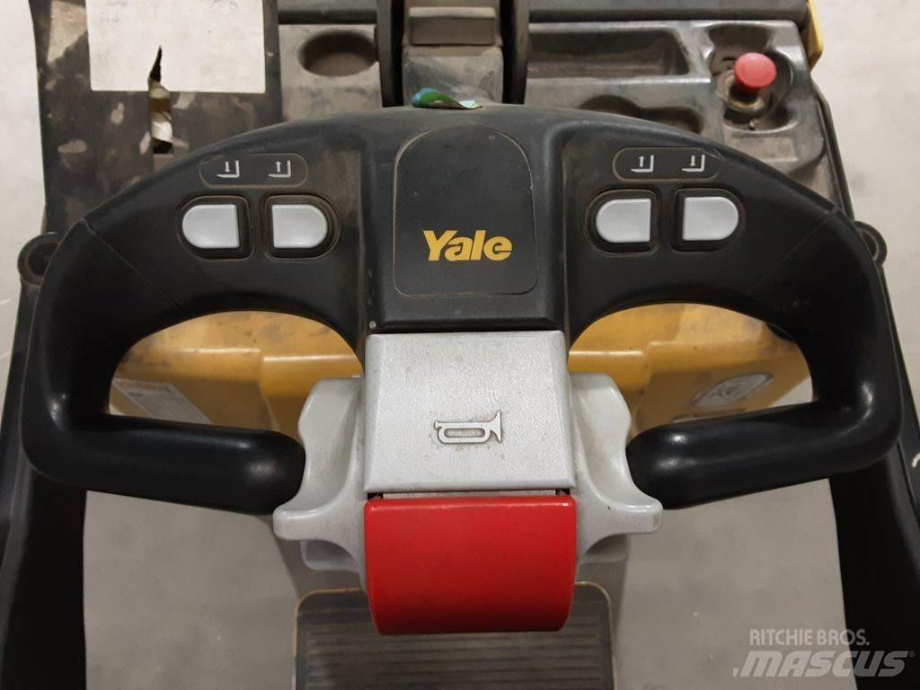 Yale MP20X Nisko podizni električni viljuškar sa stajalištom