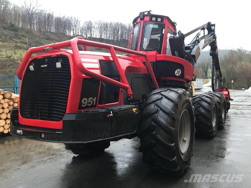 Komatsu 951 Harversteri