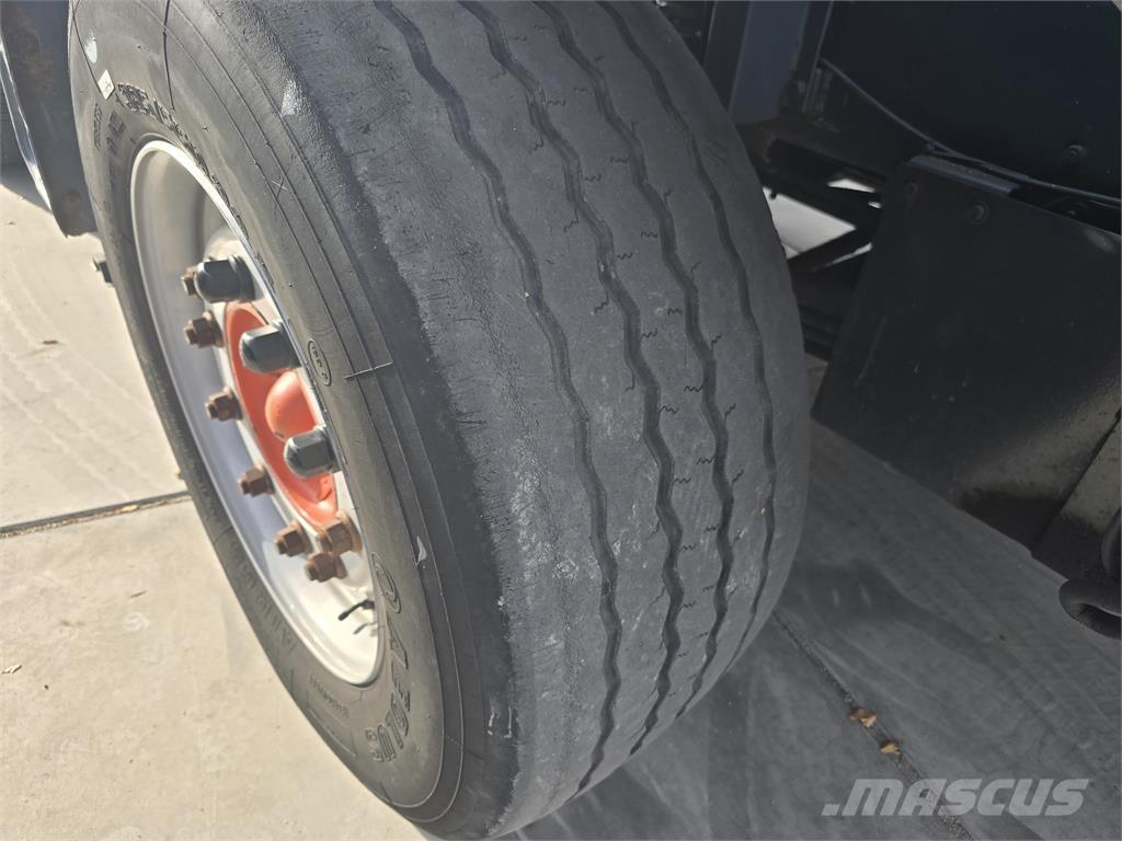  [div] DAF TT2100DH Terminalni tegljači