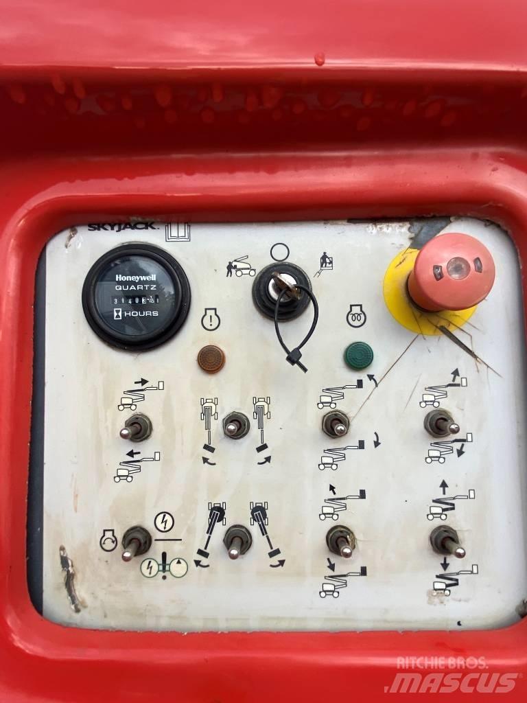 SkyJack SJ 63 AJ Zglobne podizne platforme