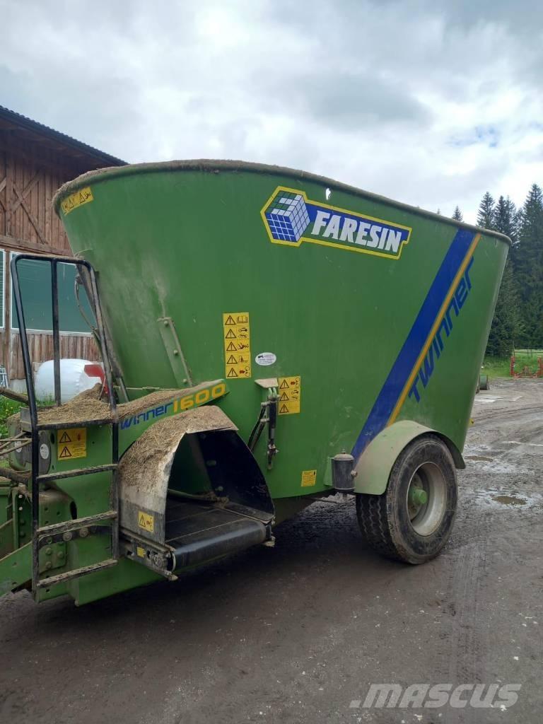 Faresin Twinner 16 Mešaona stočne hrane
