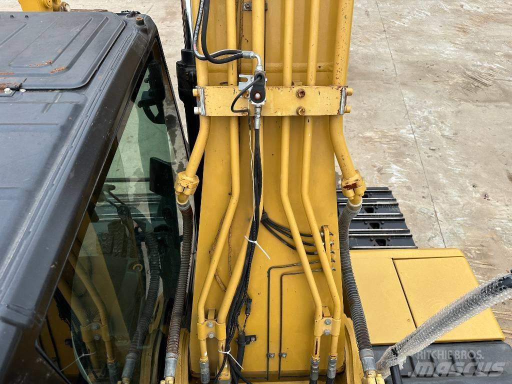 CAT 323GC Bageri guseničari
