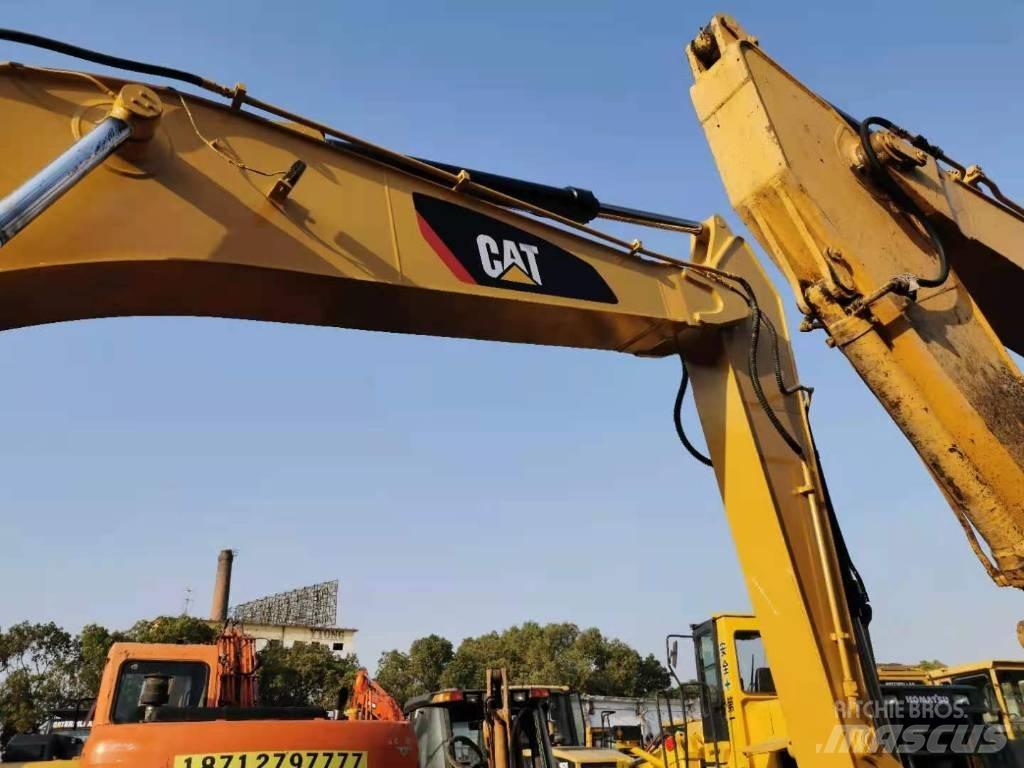 CAT 330 D Bageri guseničari