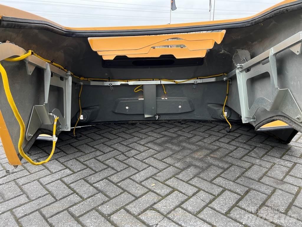 Liebherr L 538 Šasija i vešenje
