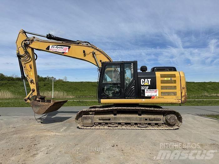 CAT 323FL Bageri guseničari