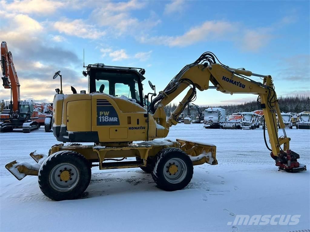 Komatsu PW118MR-8 Bageri točkaši