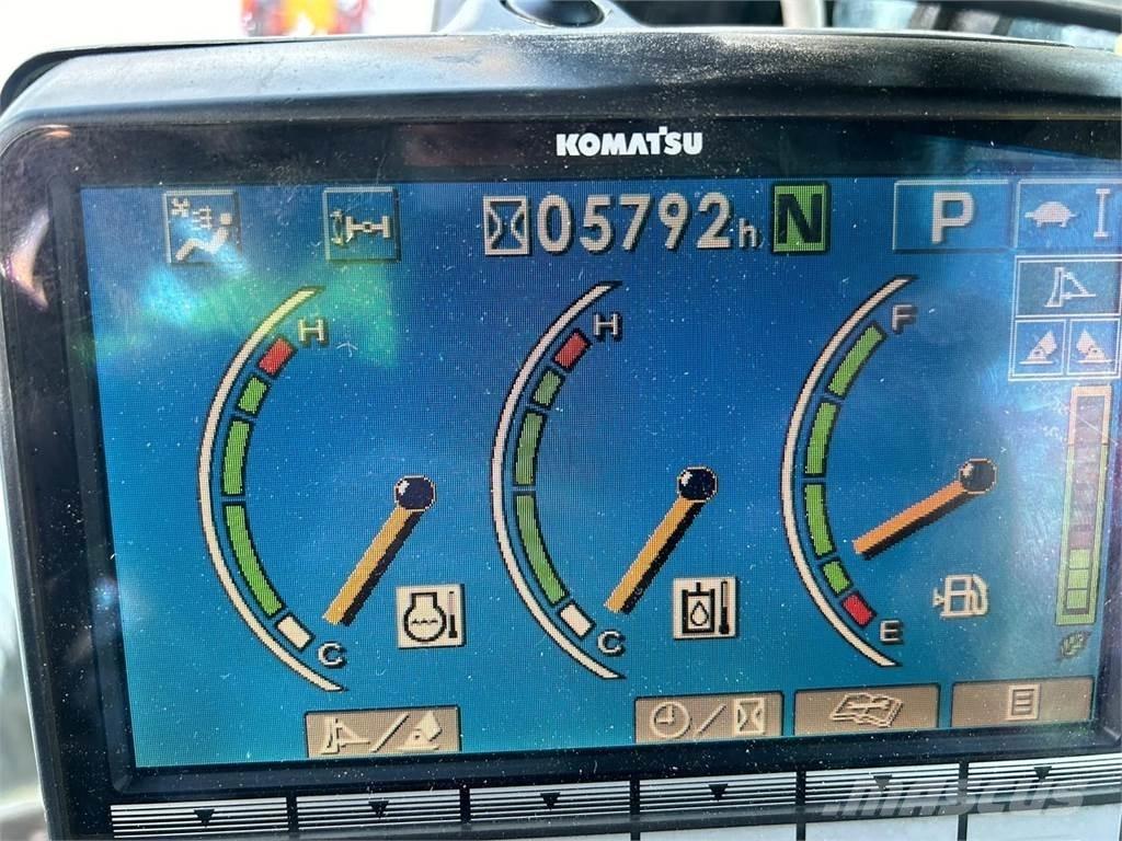 Komatsu PW118MR-8 Bageri točkaši
