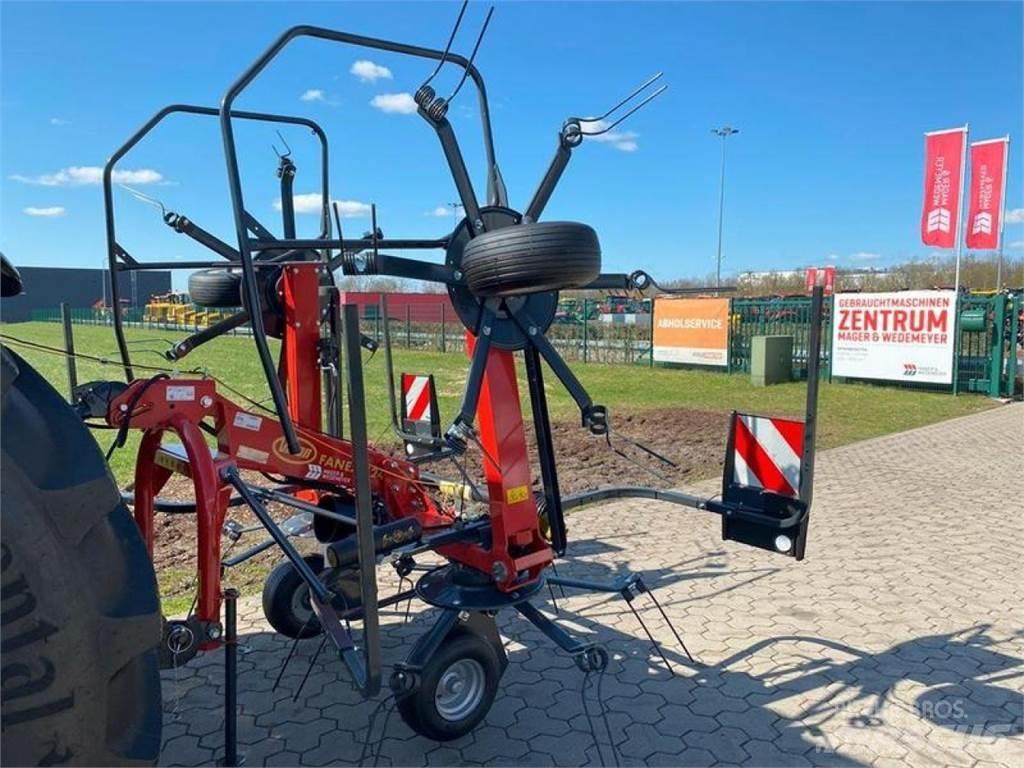 Vicon FANEX 524 Okretači i sakupljači sena