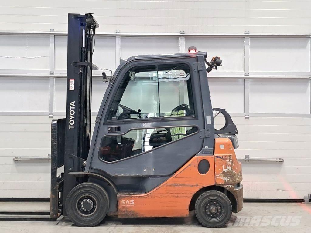 Toyota 02-8FGF18 Plinski viljuškari