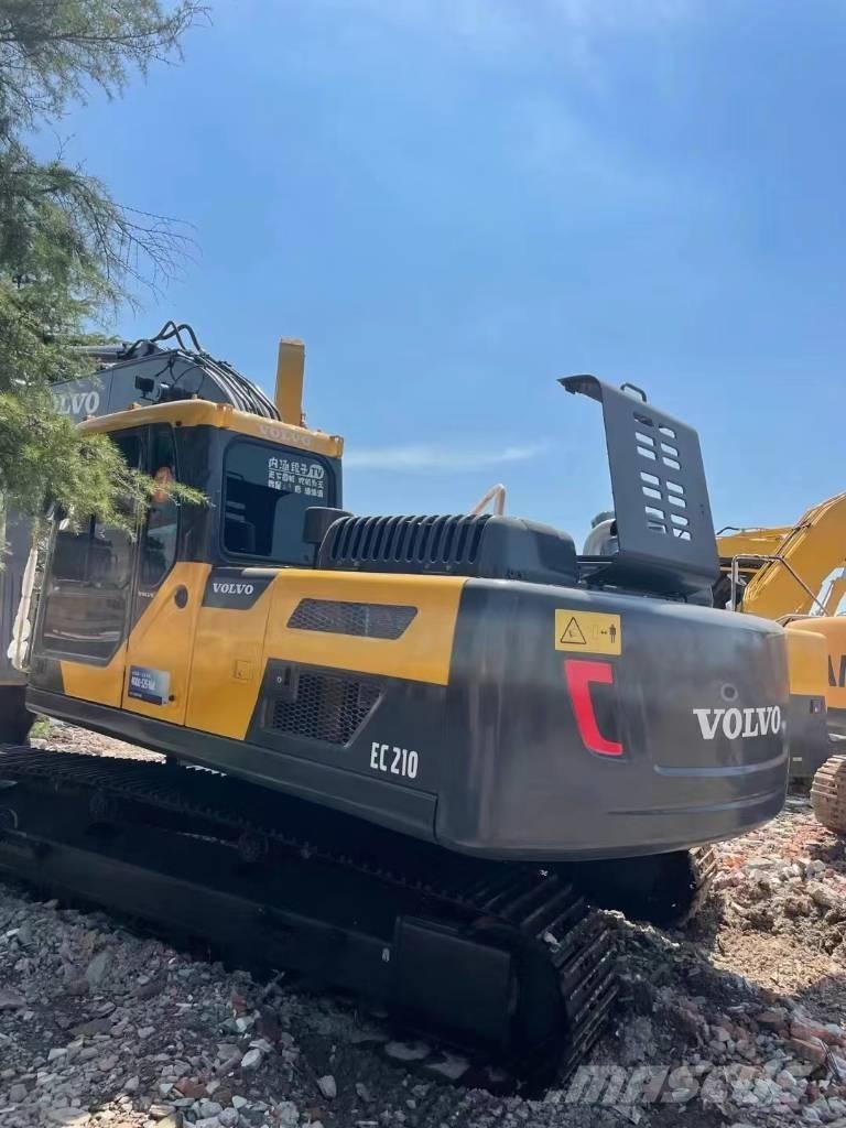 Volvo EC210D Bageri guseničari