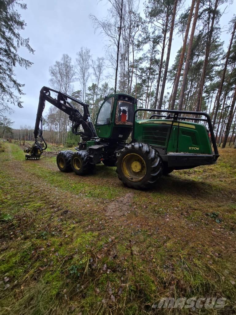 John Deere 1170 E Harversteri