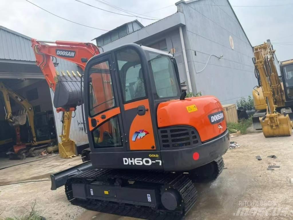 Doosan DH 60 Mini bageri < 7t
