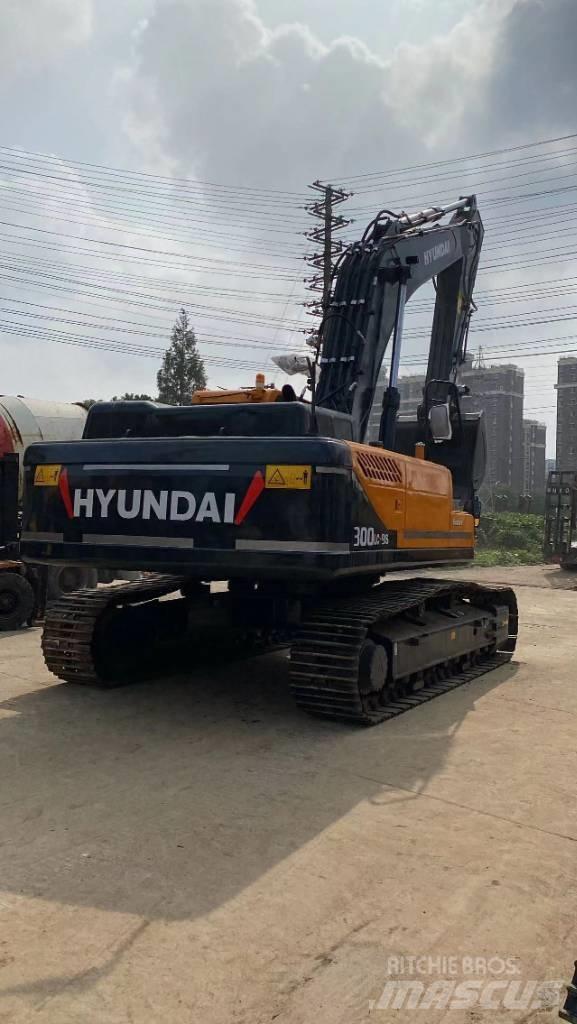 Hyundai 30 L-9 A Bageri guseničari