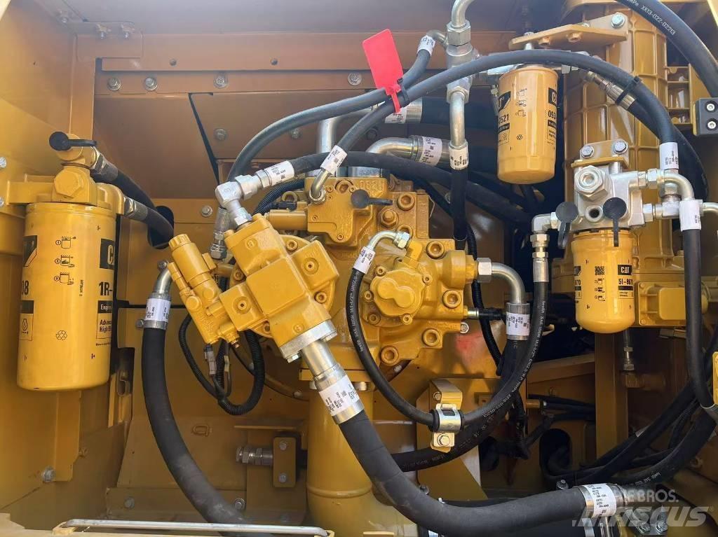 CAT 330 D Bageri guseničari