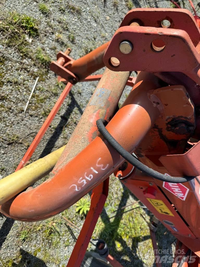Kuhn GF6301 MH Okretači i sakupljači sena