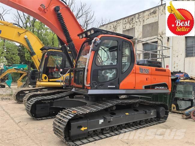 Doosan DX 300 LC Bageri guseničari