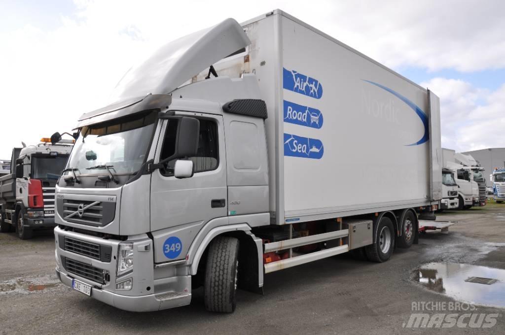 Volvo FM 6X2 Sanduk kamioni