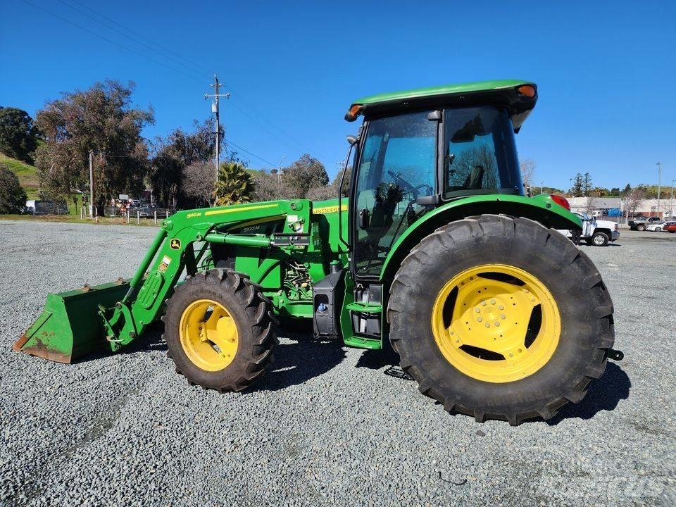 John Deere 5100 M Traktori
