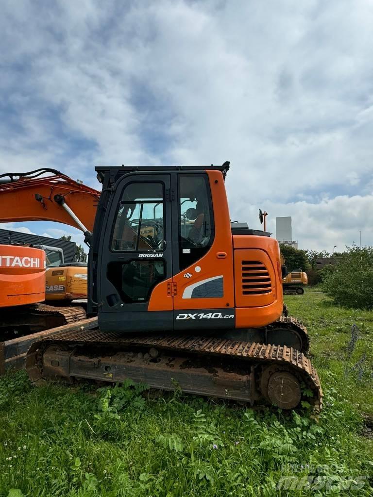 Doosan DX 140 LCR Bageri guseničari