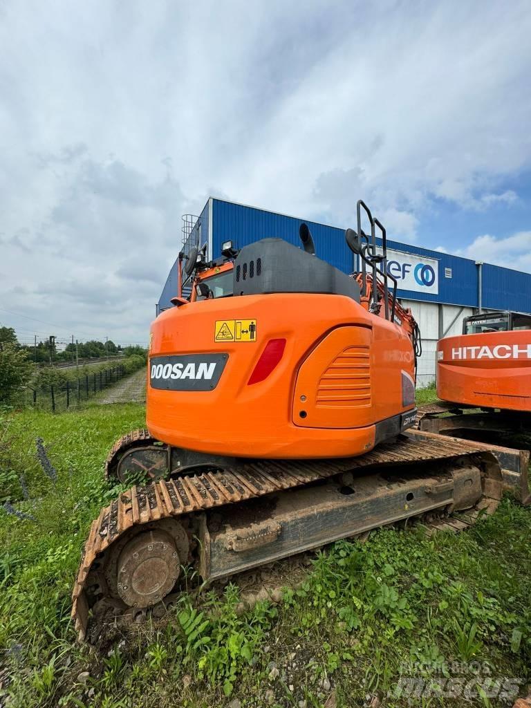 Doosan DX 140 LCR Bageri guseničari