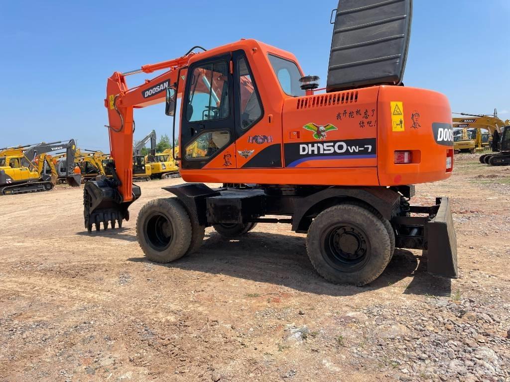 Doosan 150 Bageri točkaši