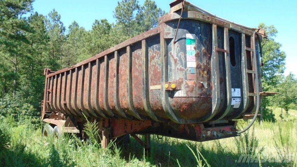 Fruehauf 26 Foot Kiperi prikolice