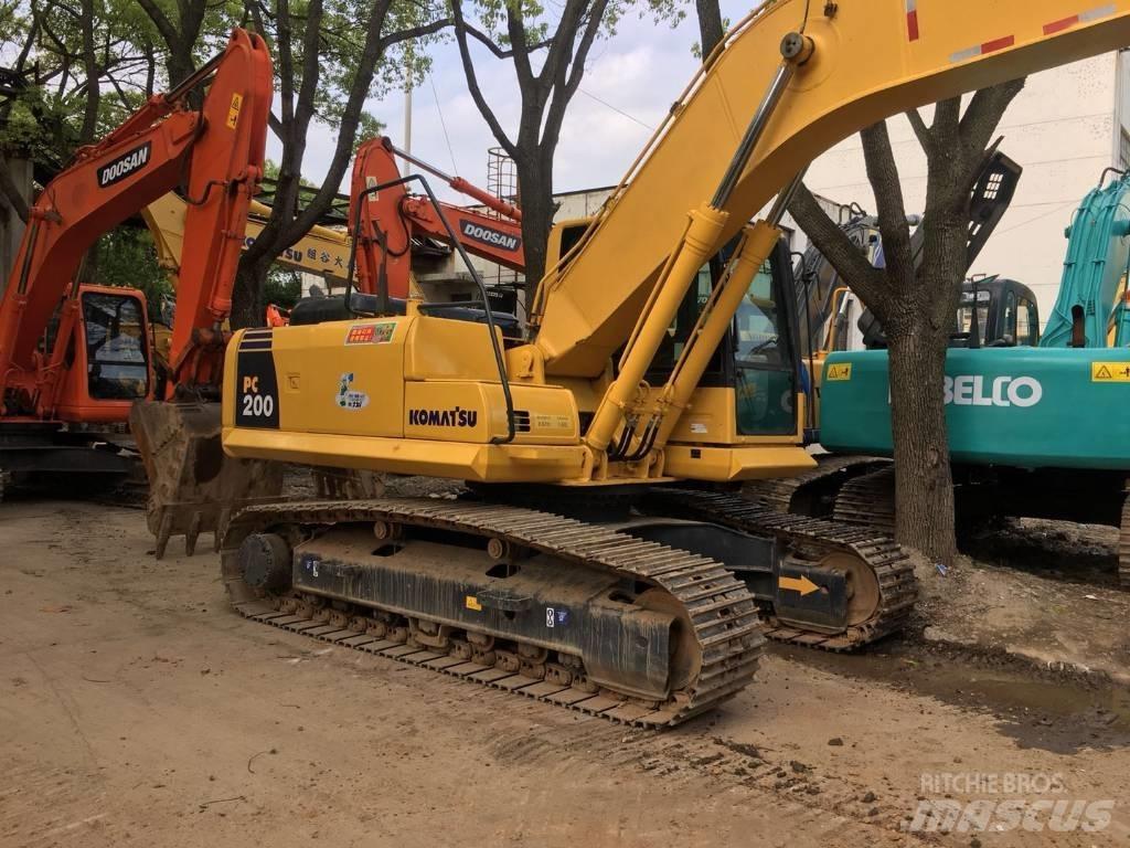 Komatsu PC 200 -8 Bageri guseničari