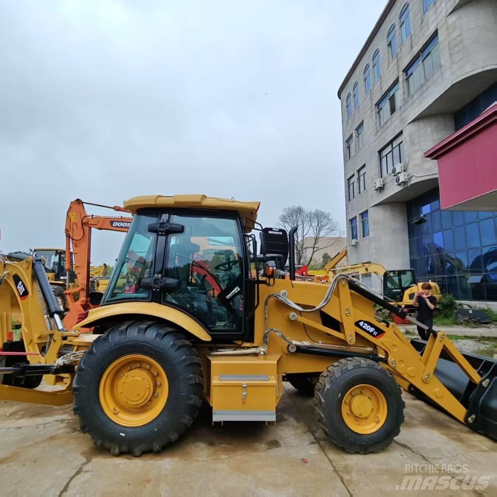 CAT 420 F Rovokopači