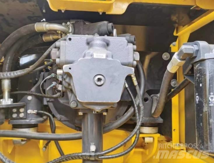 Komatsu 360-7 Bageri guseničari