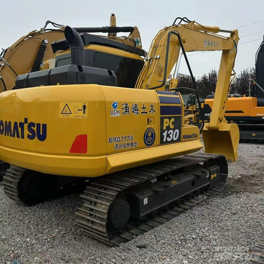 Komatsu 130-7 Bageri guseničari