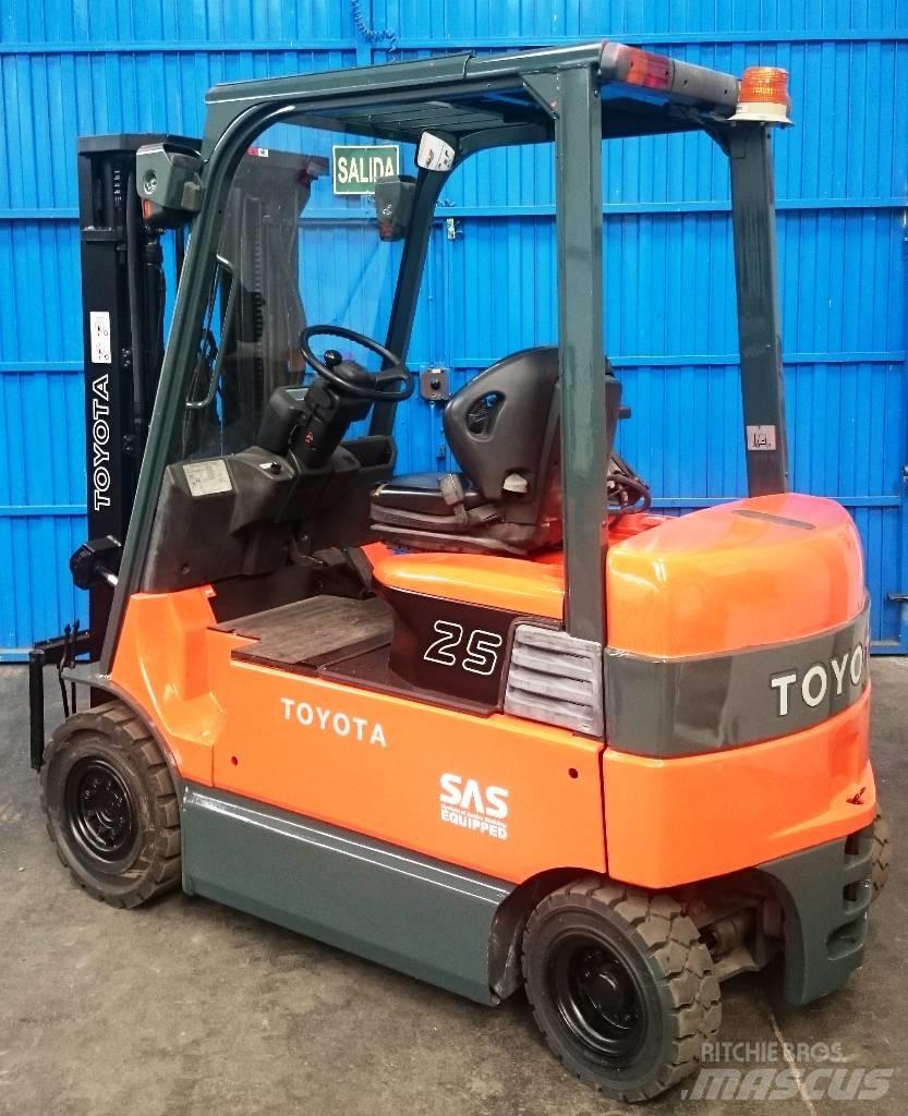 Toyota 7 FBMF 25 Električni viljuškari