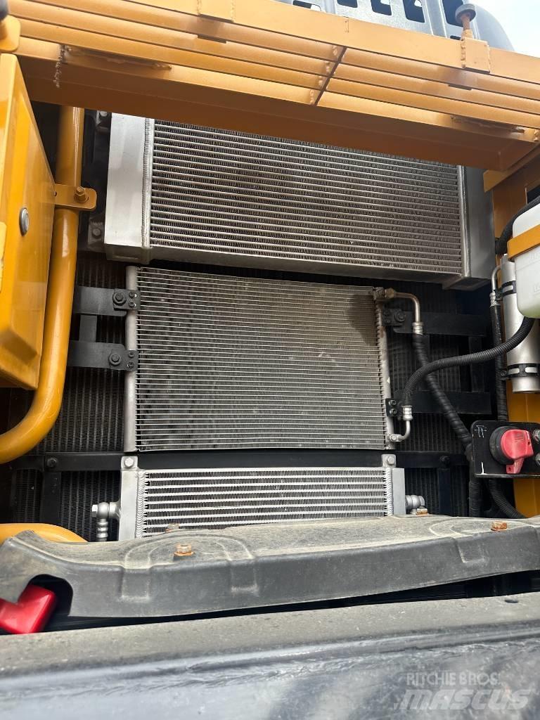 Sany SY245C Midi bageri 7t – 12t