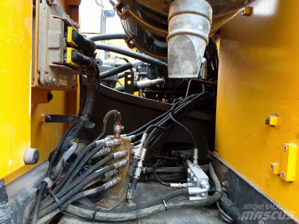 Volvo EC 300 D L Bageri guseničari