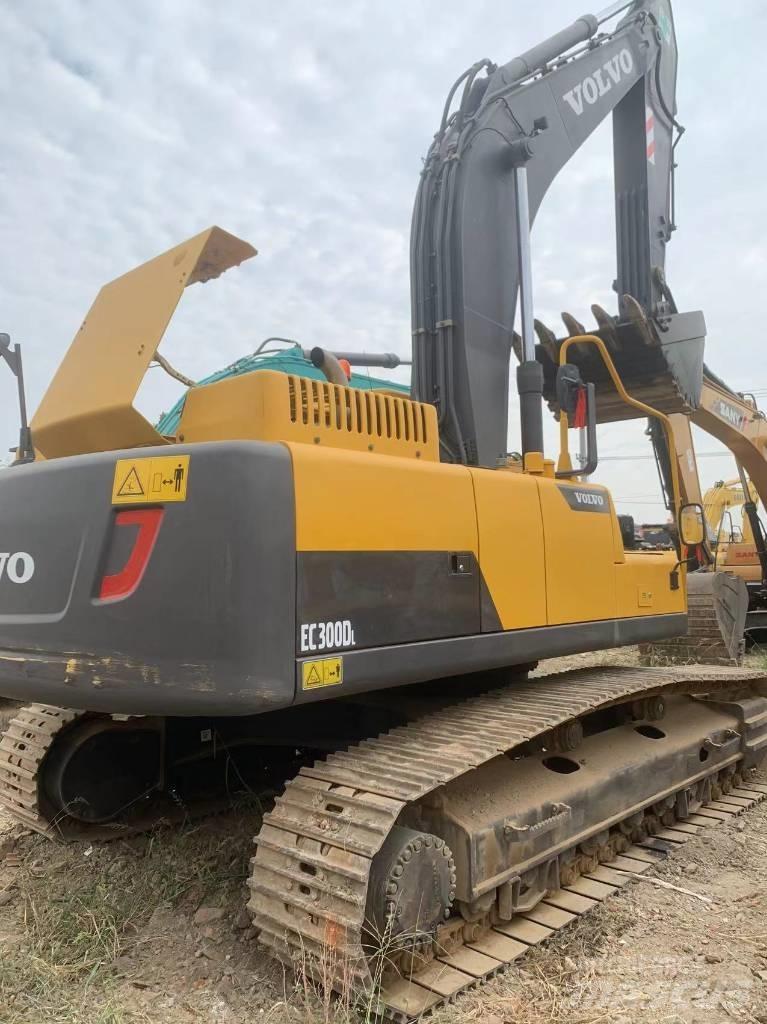 Volvo EC 300 D L Bageri guseničari