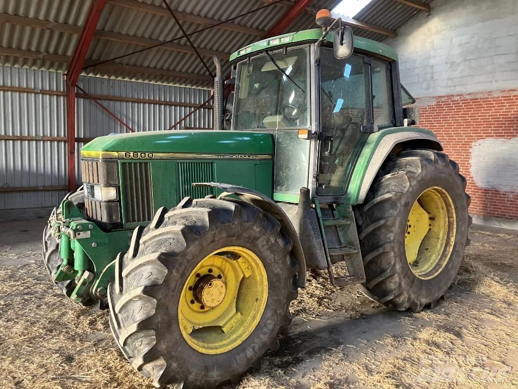 John Deere 6800 Traktori