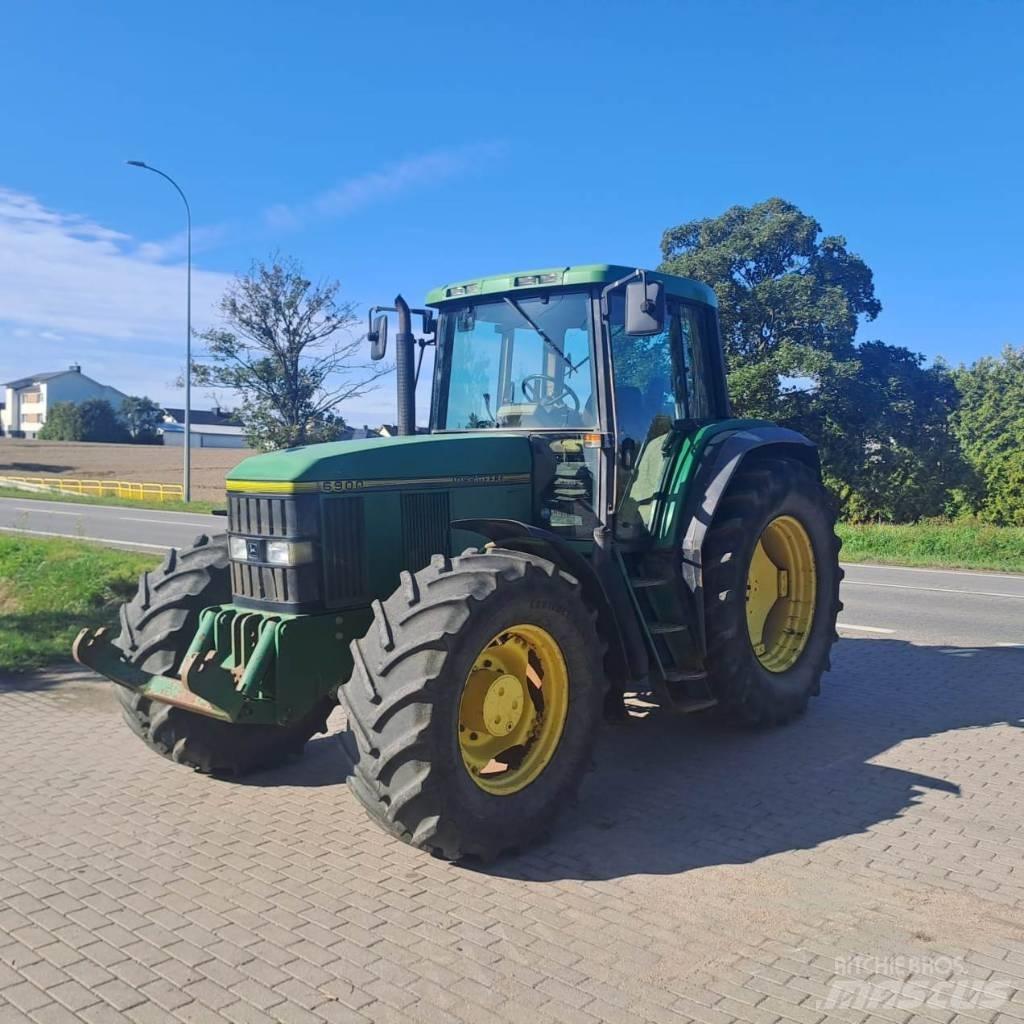 John Deere 6900 Traktori