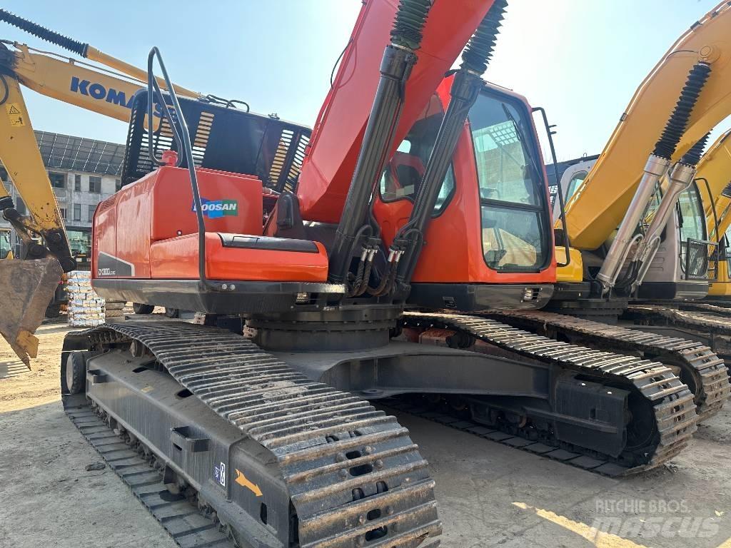Doosan DX 300 Bageri guseničari