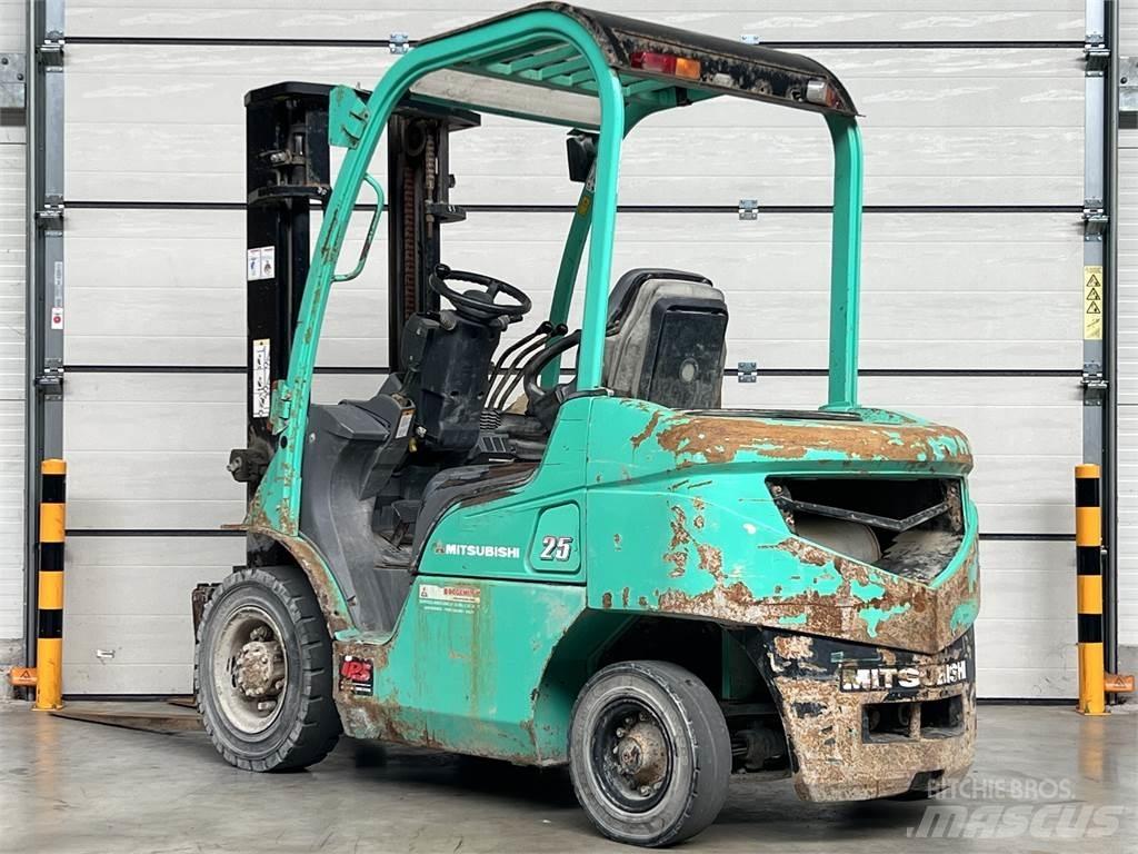 Mitsubishi FD25N Dizelski viljuškari