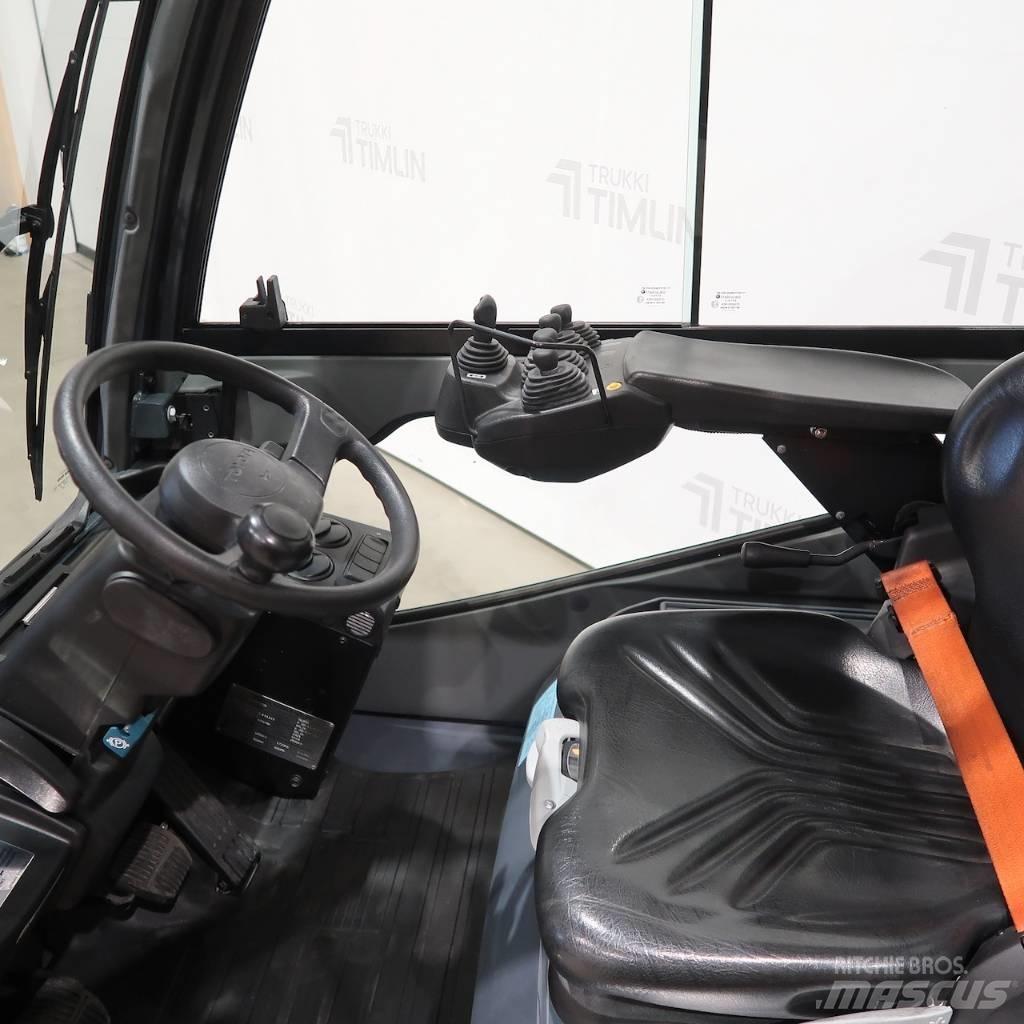 Toyota 52-8FDF25 Dizelski viljuškari