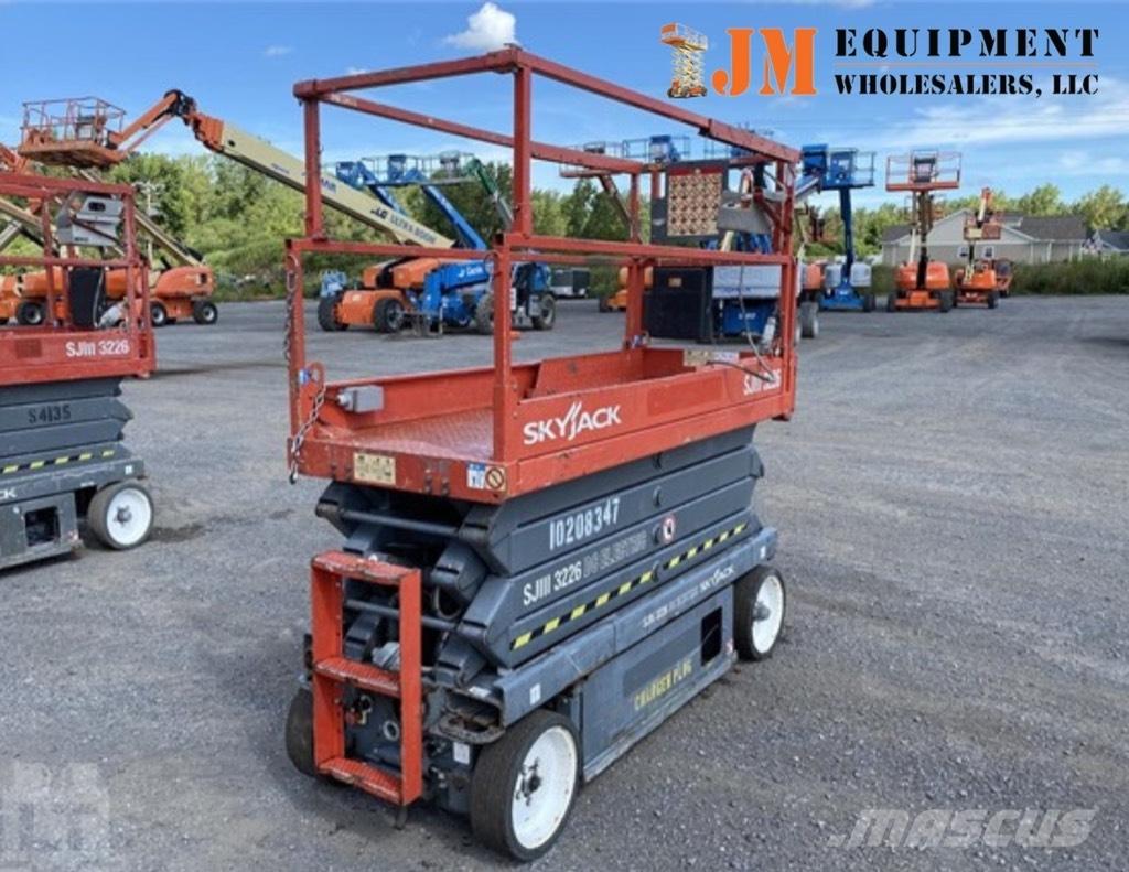 SkyJack SJ III 3226 Makazaste platforme
