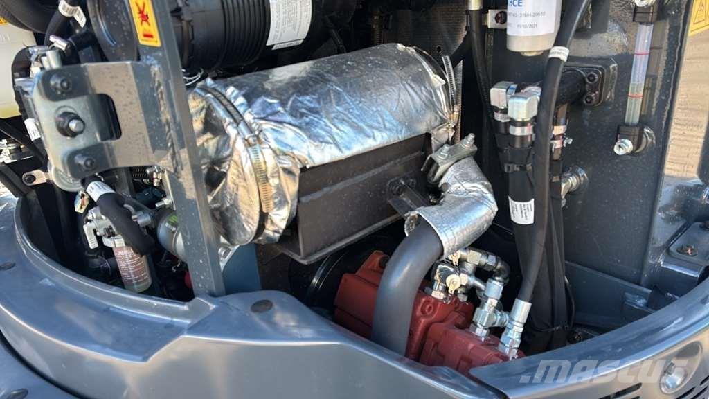 Hyundai HX 25AZ Polovni specijalni bageri