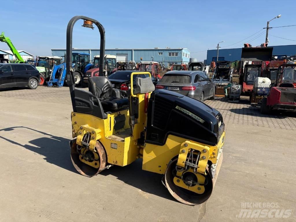 Bomag BW 100 AD-5 Valjci sa duplim bubnjem