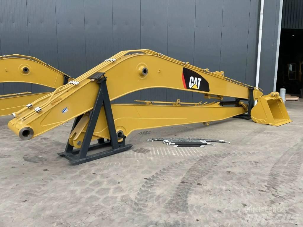 CAT 323F 18m Set Utovarne korpe