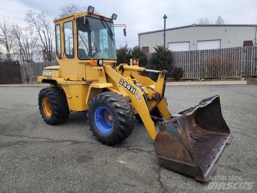 John Deere 244H Utovarivači na točkove